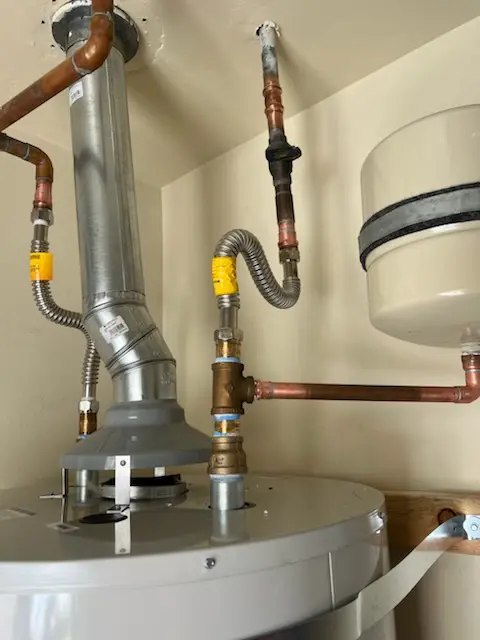 Water heater installation and plumbing repair in Fossil
